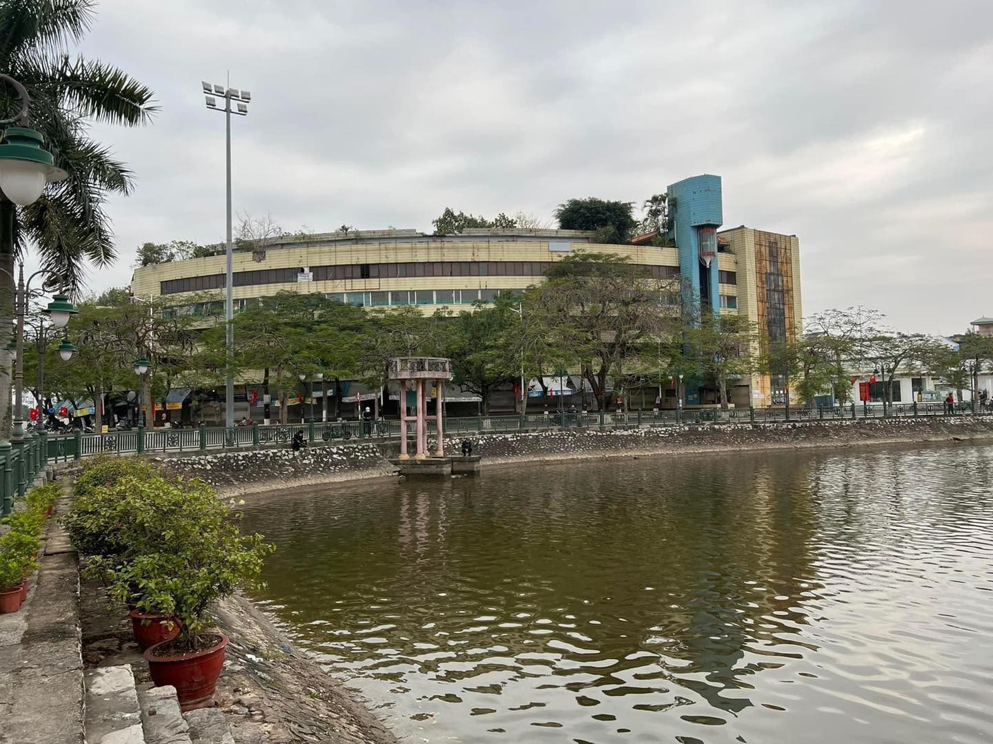 HÌNH ẢNH CHỢ SẮT HẢI PHÒNG- NHỮNG NGÀY CUỐI CÙNG