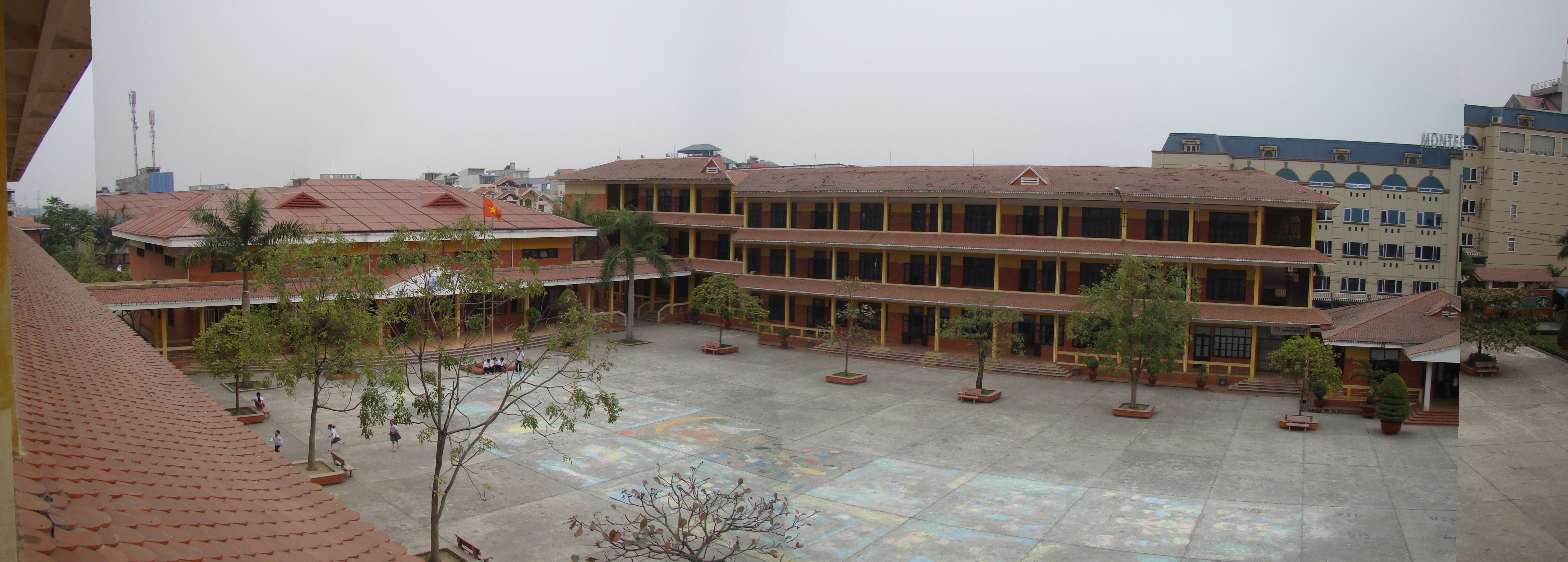 TRƯỜNG PHỔ THÔNG HERMANN GMEINER