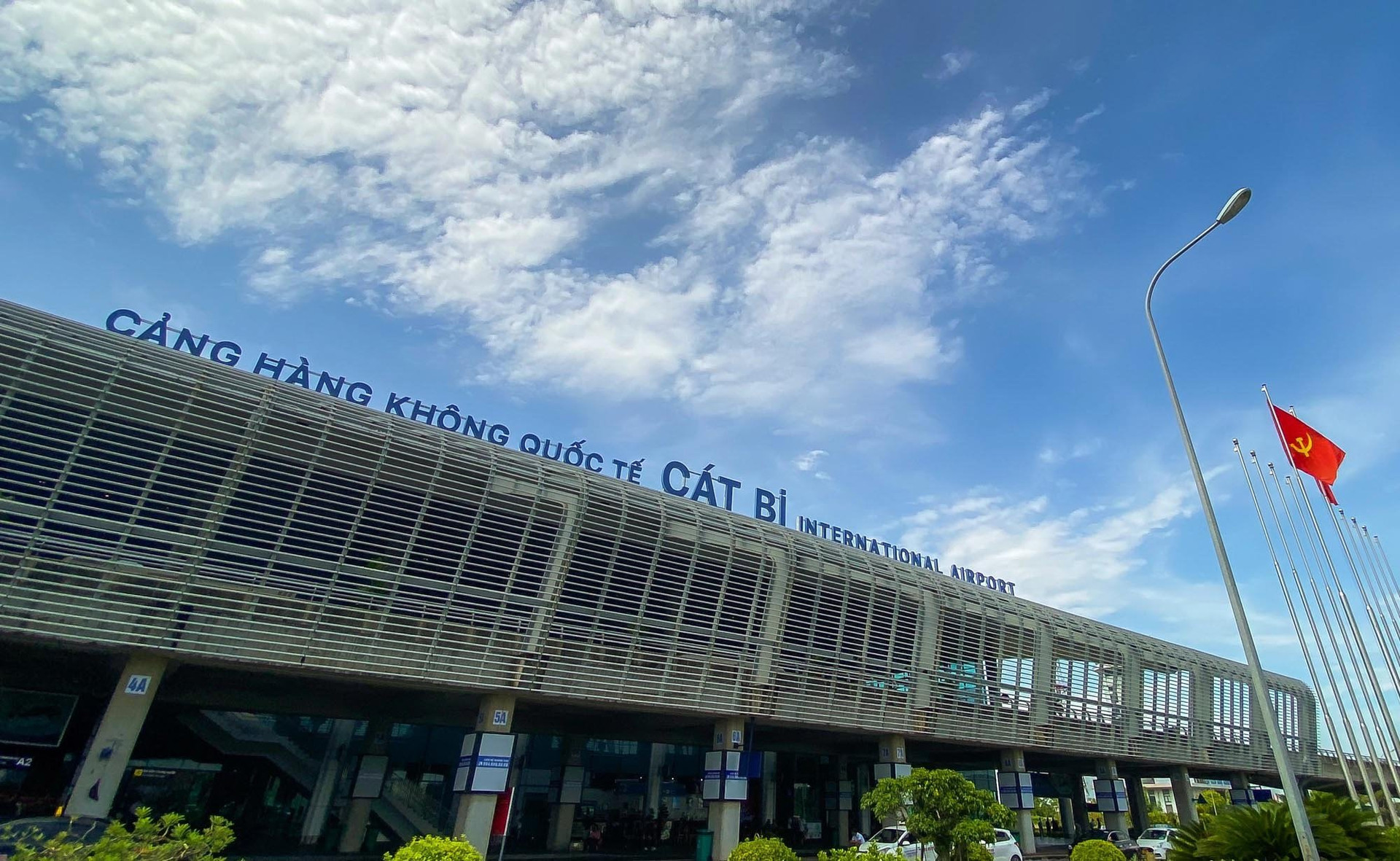 Sân bay Cát Bi (TP Hải Phòng) được quy hoạch cấp 4E với hai đường băng, hai nhà ga công suất 18 triệu khách/năm